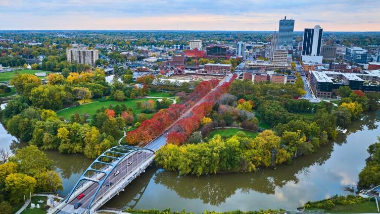 Fort Wayne, Indiana, is one of J-PAL North America’s LEVER Evaluation Incubator collaborators. With support from J-PAL staff, Fort Wayne is designing evaluations of two programs that connect social workers with people who have experienced an overdose or have a mental health illness to treatment and resources.