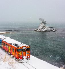 Episodes of heavy snowfall and rain likely contributed to a swarm of earthquakes over the past several years in northern Japan, MIT researchers find. Their study is the first to show climate conditions could initiate some quakes. Pictured is a scene from Japan’s Noto Peninsula.