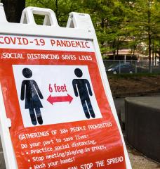 Photo: Arlington county signage during COVID-19 outbreak, Washington, D.C. (Source:  Flickr/dmbosstone)