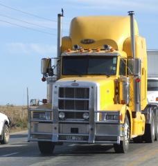 A new study by MIT researchers quantifies the impact of&nbsp;a zero-emission truck’s design range on its energy storage requirements and operational revenue.